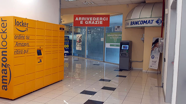 Ricevi il tuo pacco con ciotole per cocker ad un comodo Amazon Locker